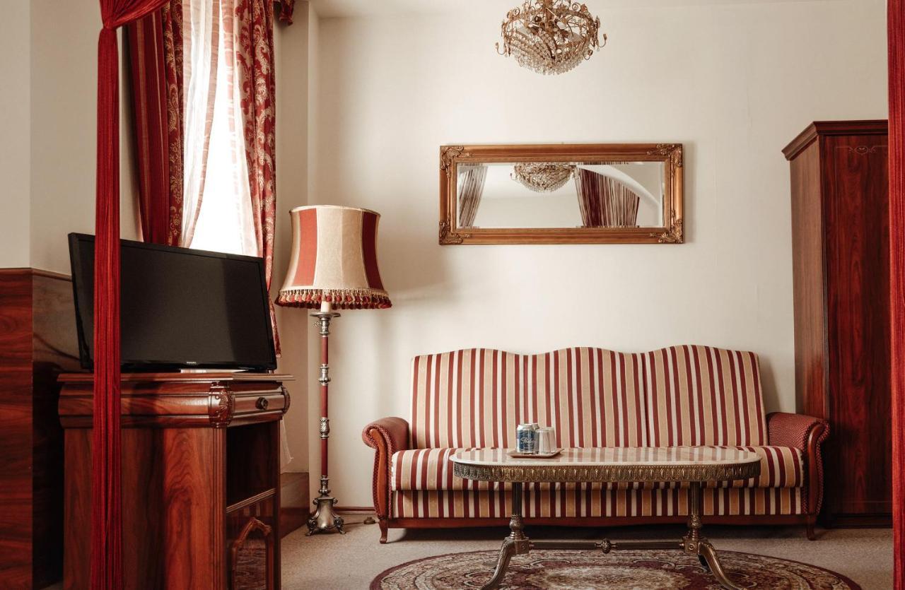 Old Time Residence Krasków Εξωτερικό φωτογραφία